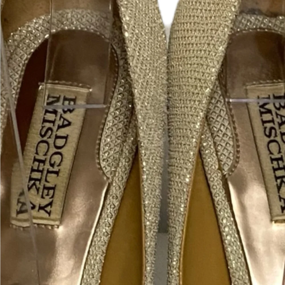 Badgley Mischka Leather Glitter Accents Winter Peep Toe Platform Pumps Champagne